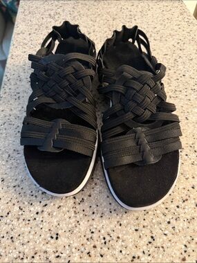 Easy Spirit Black Woven-Strap Women's Sandals